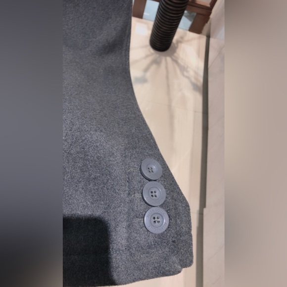 Get an absolutely stunning look in this New Allen Solly, Soft Jacket for Winters - Picture 14 of 15